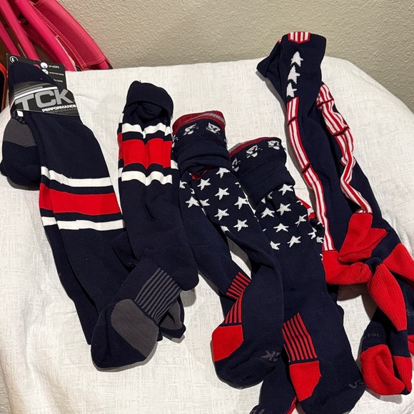 TCK Athletic Baseball Socks - Navy, Red, and White

5 pairs 3 designs - Picture 1 of 5